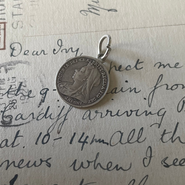 Victorian Maude Love Token Charm