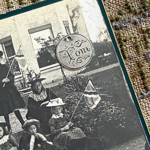 Victorian Tom Love Token Charm