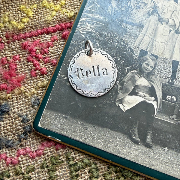 Victorian Bella Love Token Charm