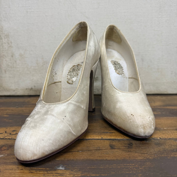 Beautiful 1920's Bridal Shoes
