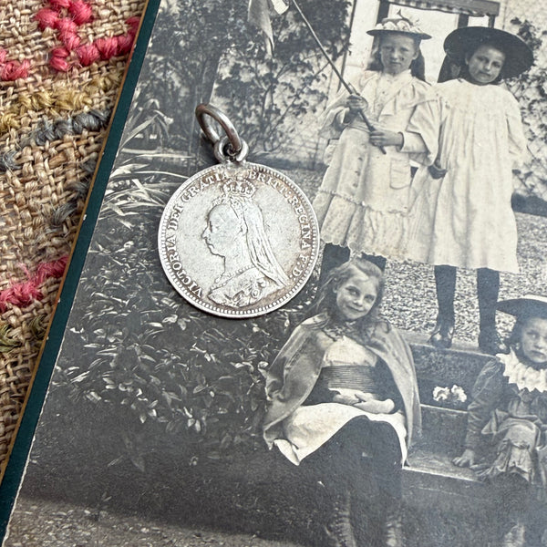 Victorian Gibby Love Token Charm