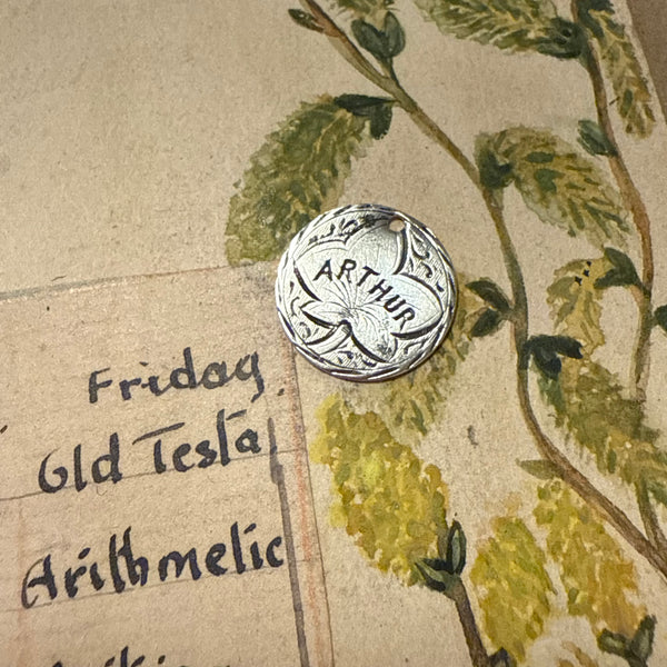 Victorian Arthur Love Token Charm