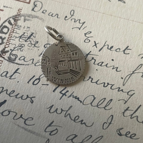 Victorian Winnie Love Token Charm