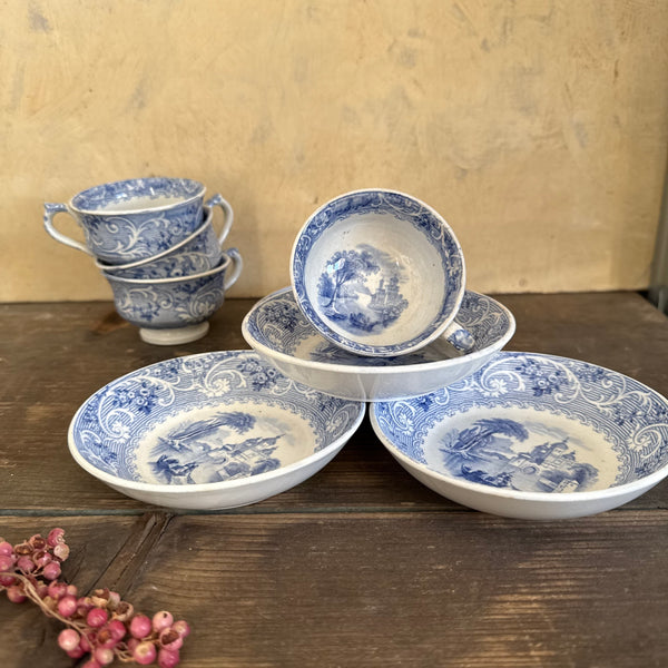Victorian Childs Tea cup & Saucers