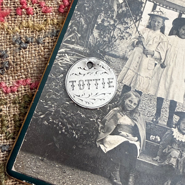 Victorian Tottie Love Token Charm