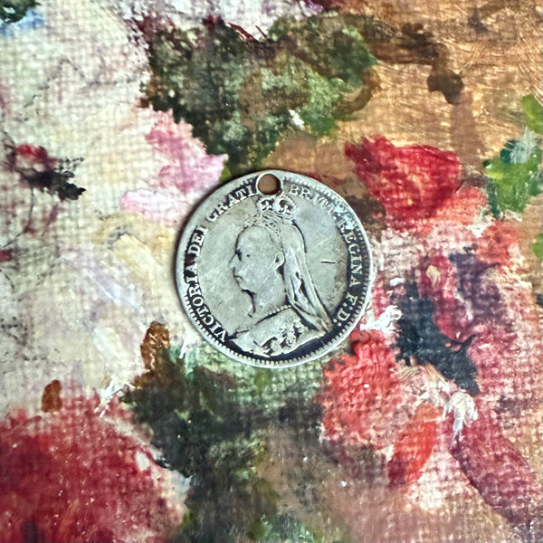 Victorian VR Love Token Charm