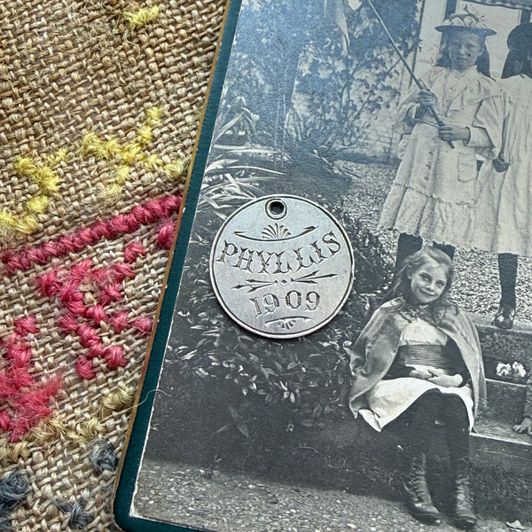 Victorian Phyllis 1909 Love Token Charm