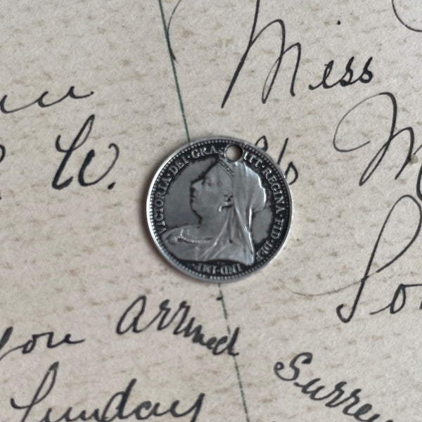 Victorian Minnie Love Token Charm