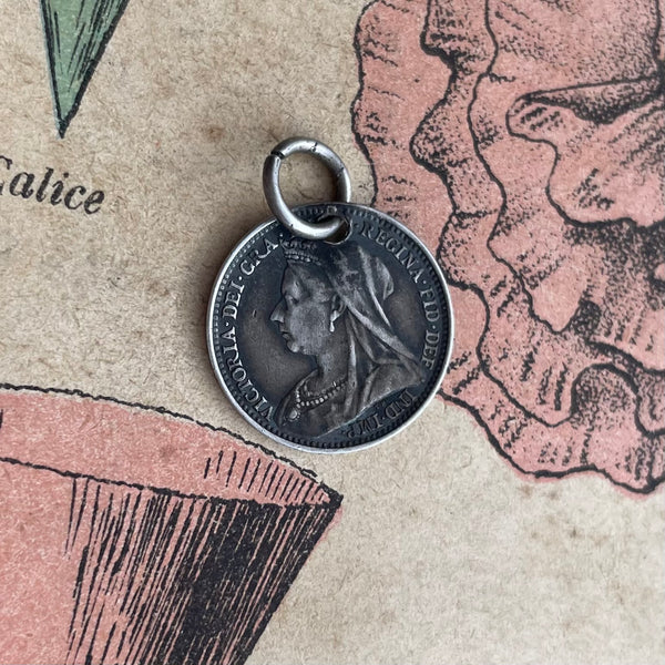 Victorian Pollie Love Token Charm