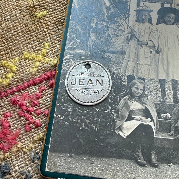 Victorian Jean Love Token Charm