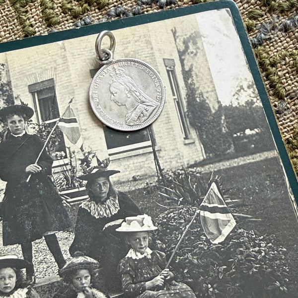 Victorian Alice Love Token Charm
