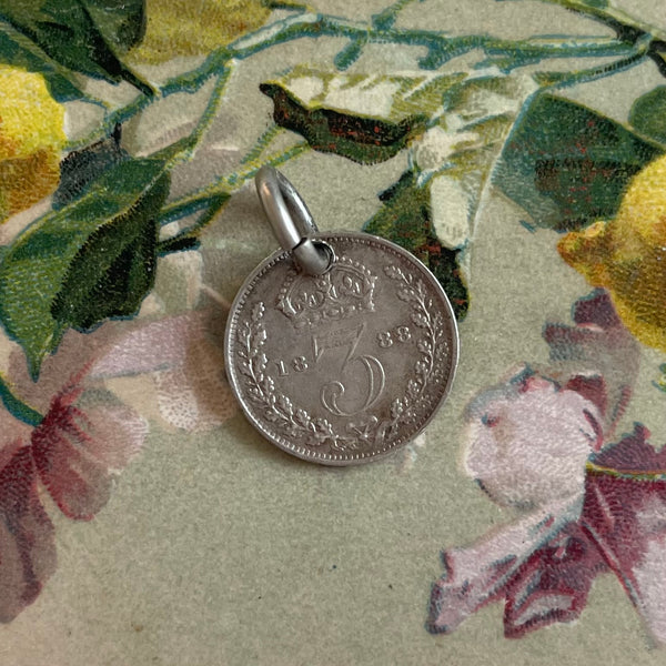 Victorian SE Love Token Charm