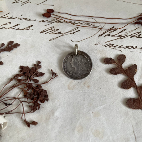 Victorian Janie Love Token Charm