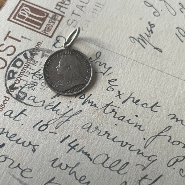 Victorian Ada Horseshoe Love Token Charm