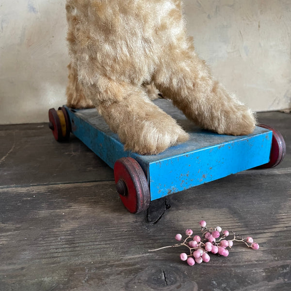 Antique Pull Along Dog