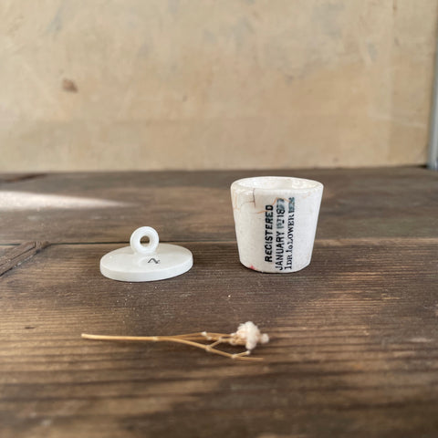 Antique 1 DR Victorian Measuring Cup