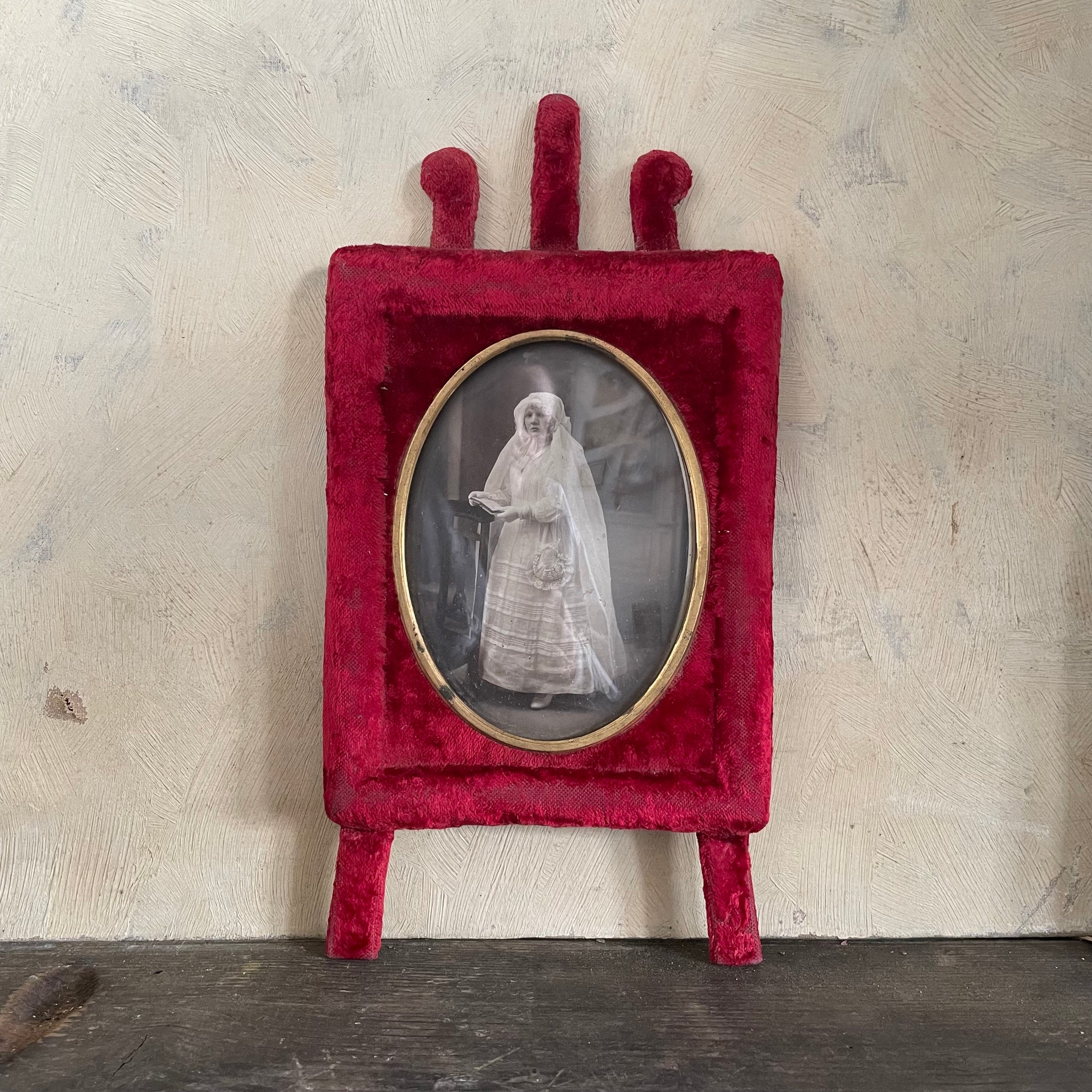 Antique Victorian Velvet Frame