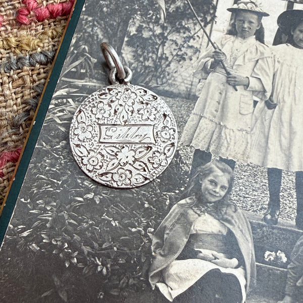 Victorian Gibby Love Token Charm