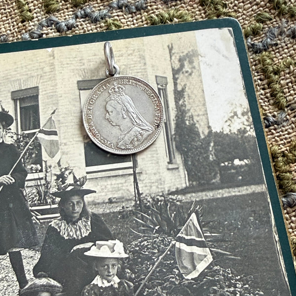 Victorian Ernie Love Token Charm
