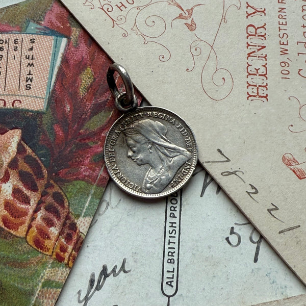 Victorian Cryssie Love Token Charm