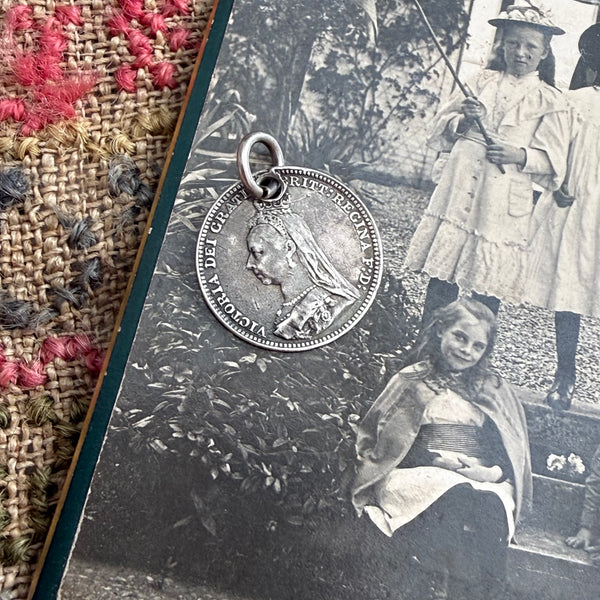 Victorian Daisy Love Token Charm