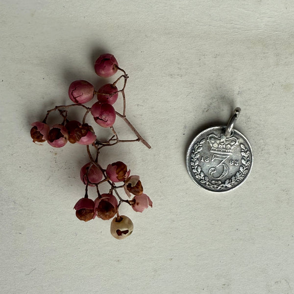 Victorian Flosskie Love Token Charm