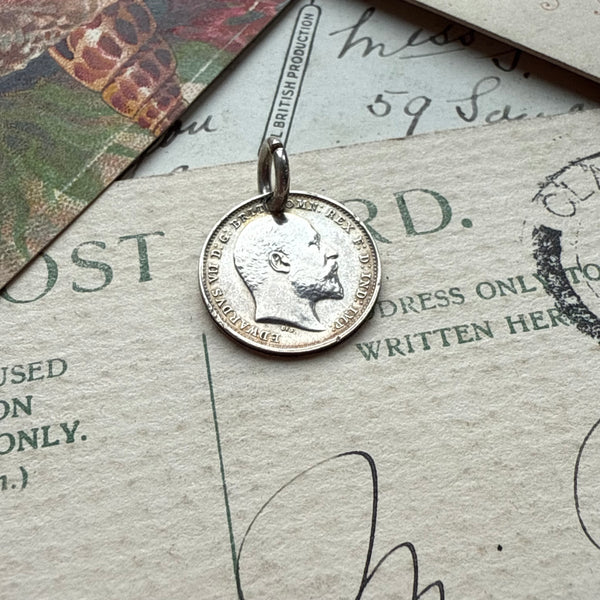 Victorian Rememberance 14.6.03 Love Token Charm