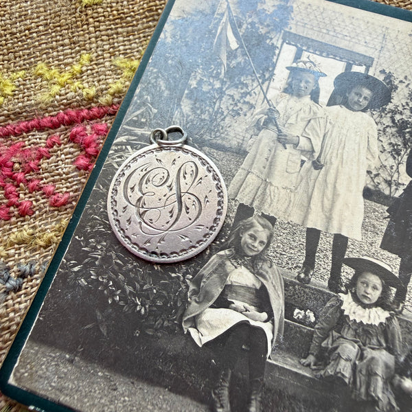 Victorian ES Love Token Charm