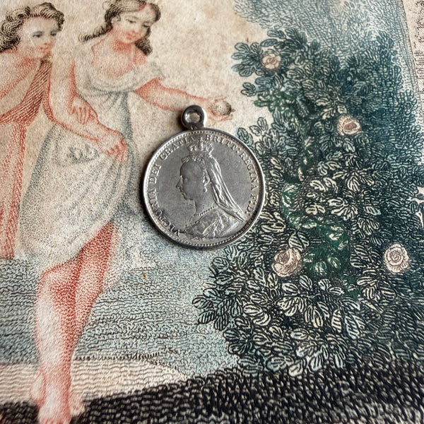 Victorian ES Love Token Charm