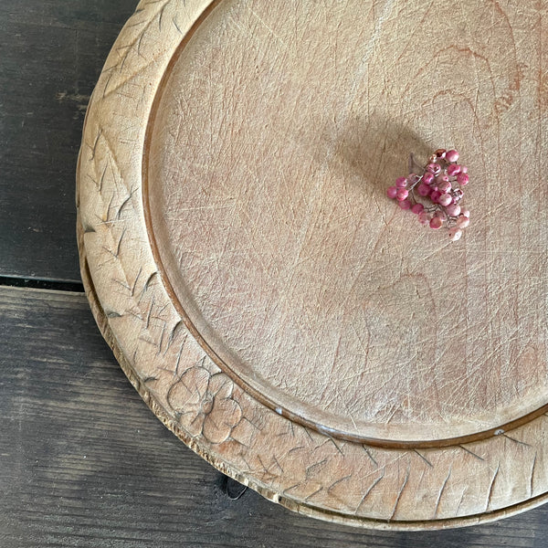 Antique Floral Bread board
