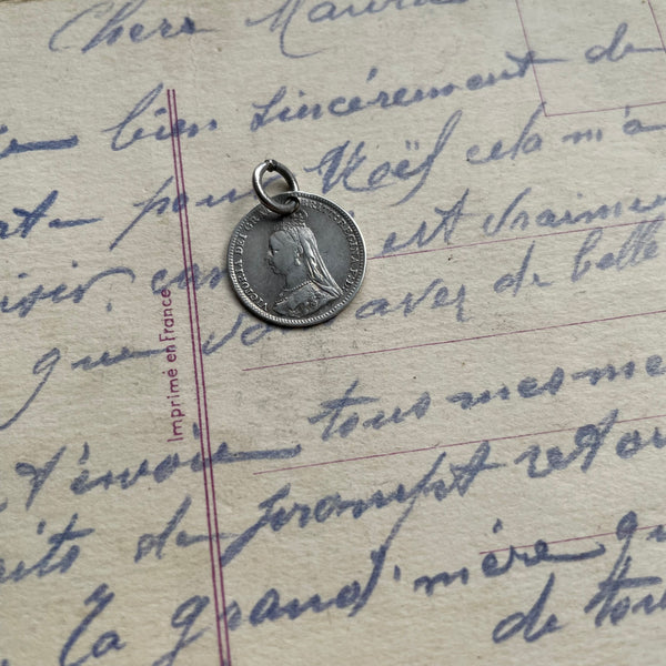 Victorian Len Love Token Charm