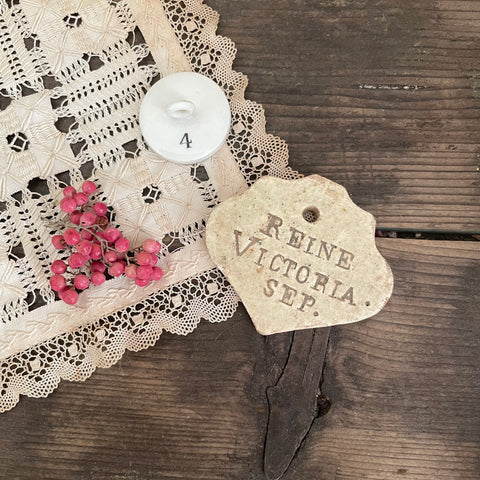 Antique Apple Tree Label