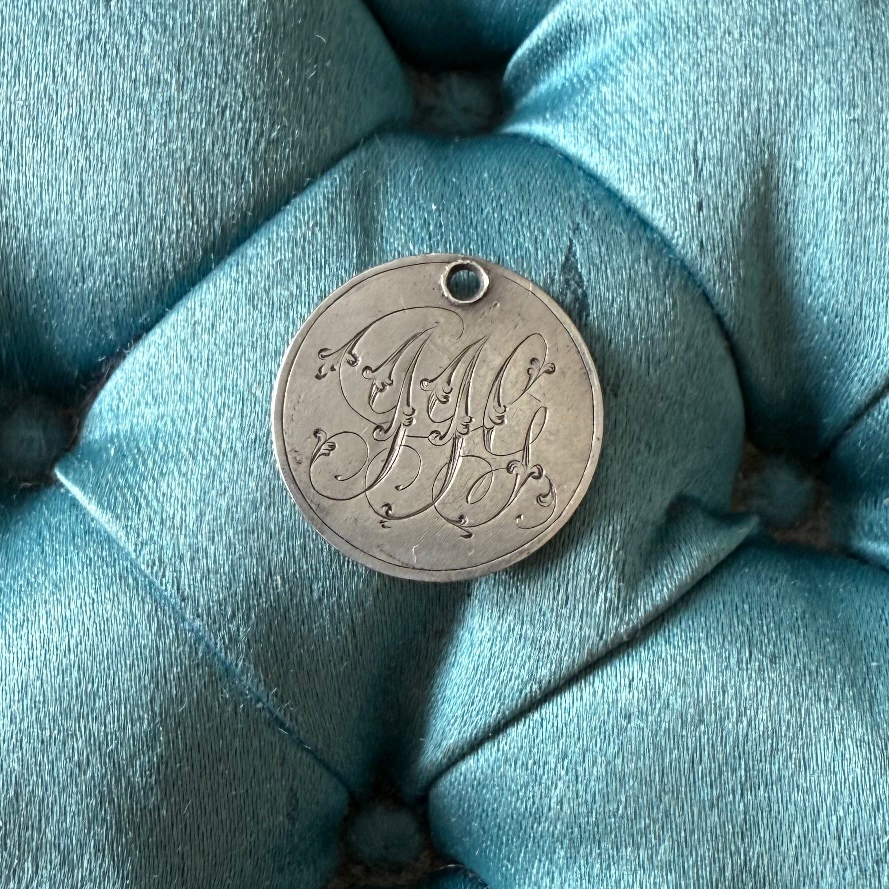 Victorian JJG Love Token Charm