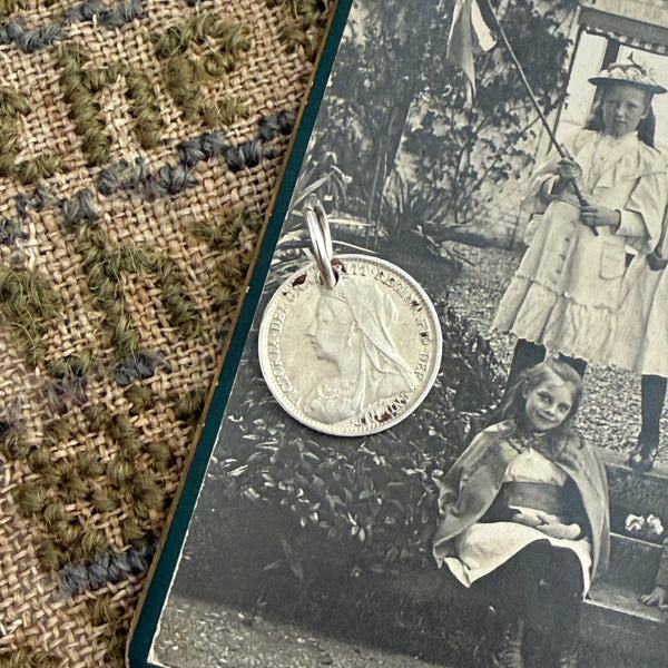 Victorian Dan Love Token Charm