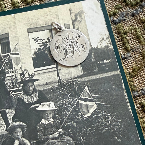 Victorian DH Love Token Charm
