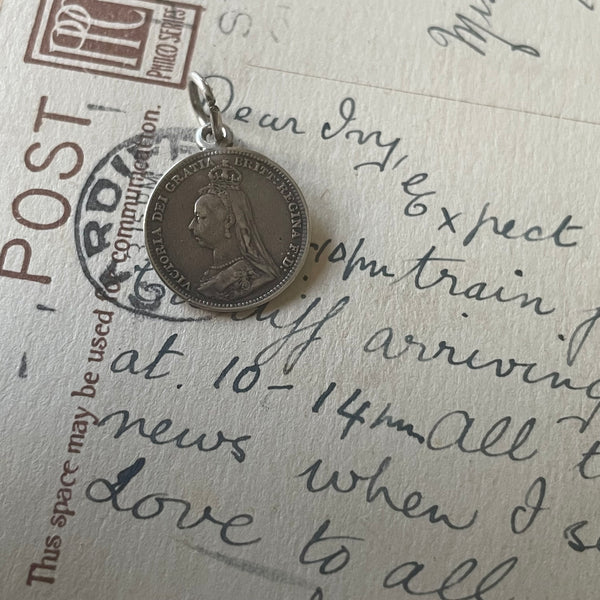 Victorian Annie to Winnie Love Token Charm