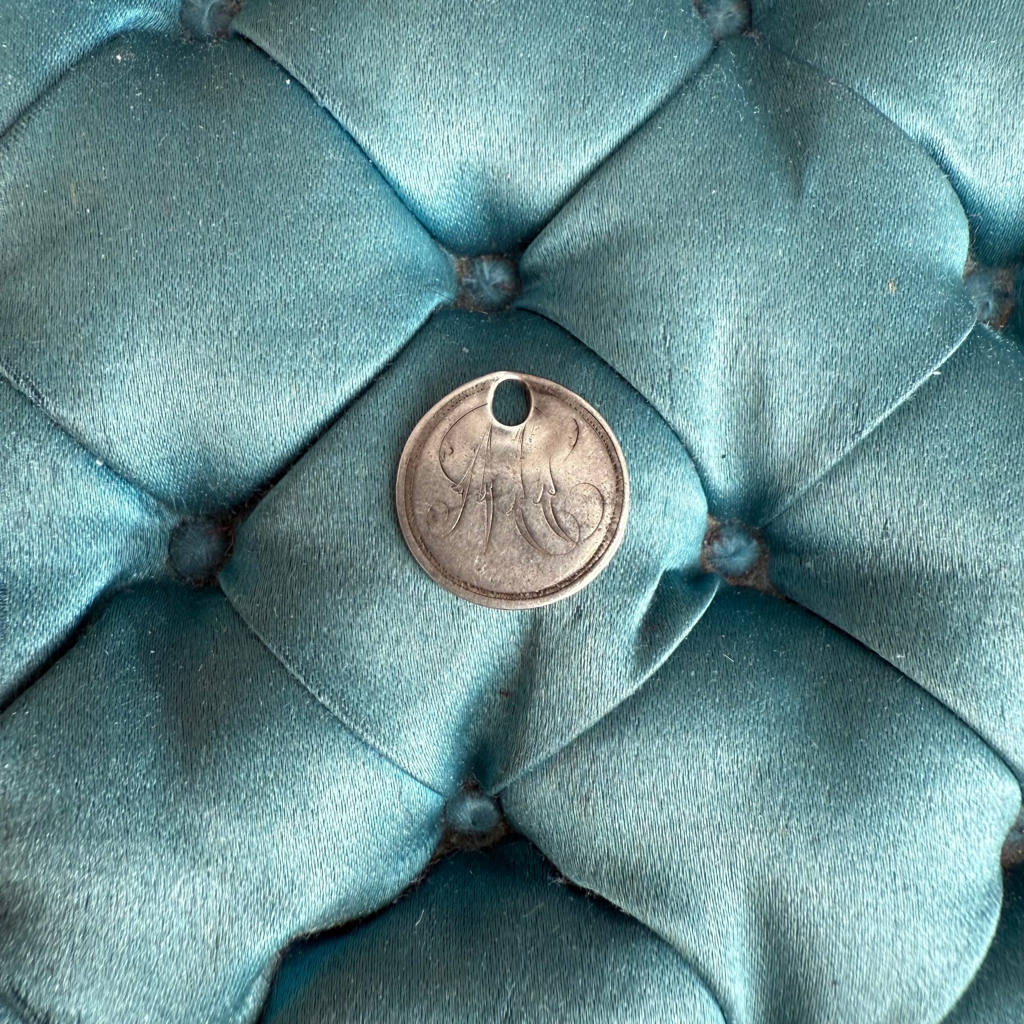 Victorian MC Love Token Charm