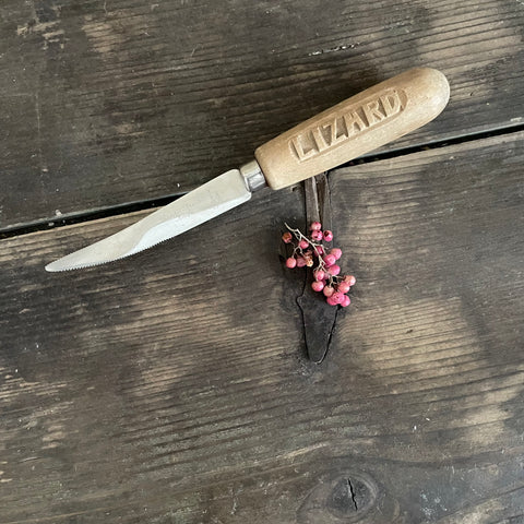 Vintgae Carved Handle Lizard Knife