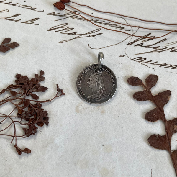Victorian Maggie Love Token Charm