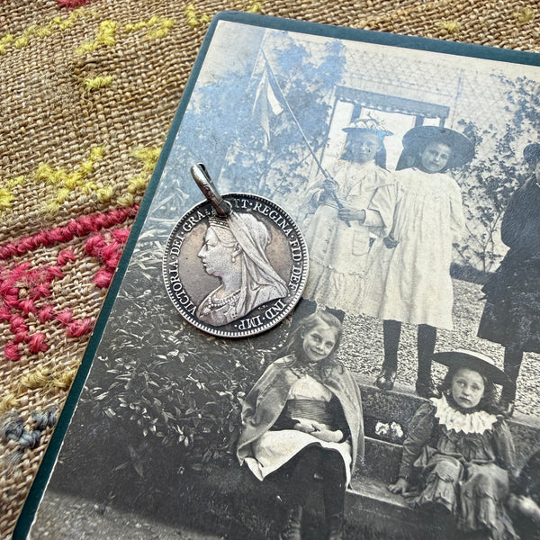 Victorian Ed Love Token Charm