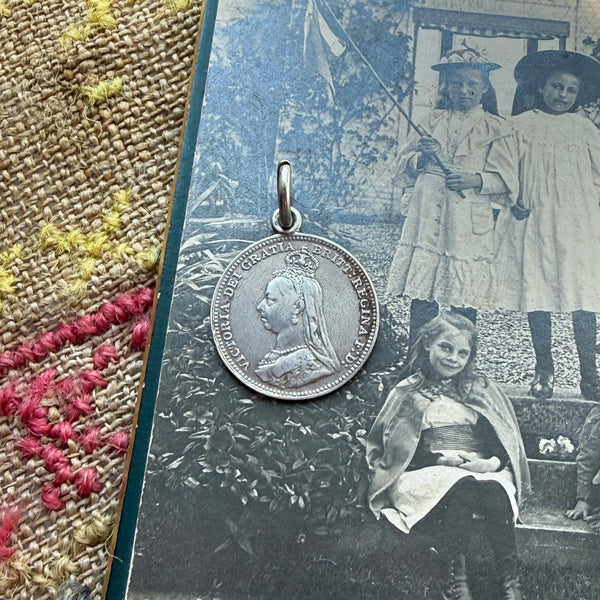 Victorian Alice Love Token Charm