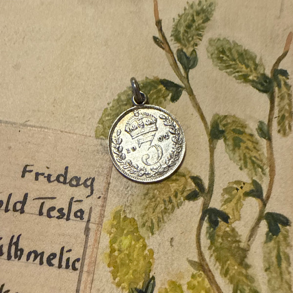 Victorian Auntie Love Token Charm