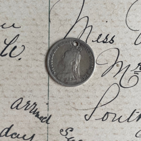 Victorian Minnie Love Token Charm