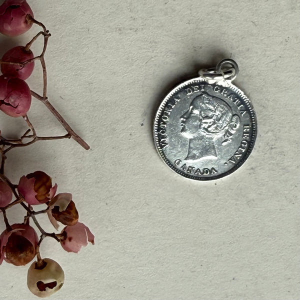 Victorian WB Love Token Charm