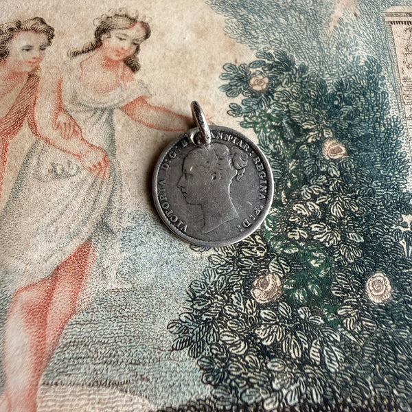 Victorian Sandy Love Token Charm