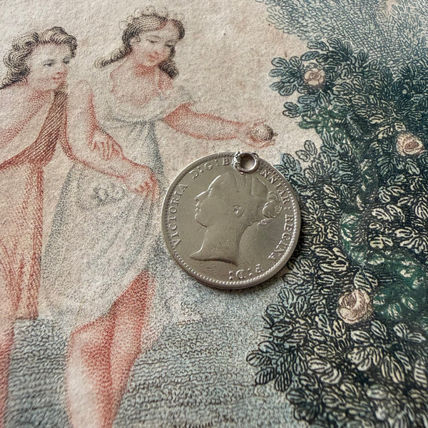 Victorian Leo Love Token Charm