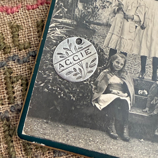 Victorian Aggie Love Token Charm