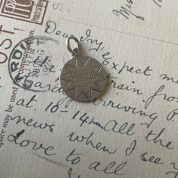Victorian Carrie Love Token Charm