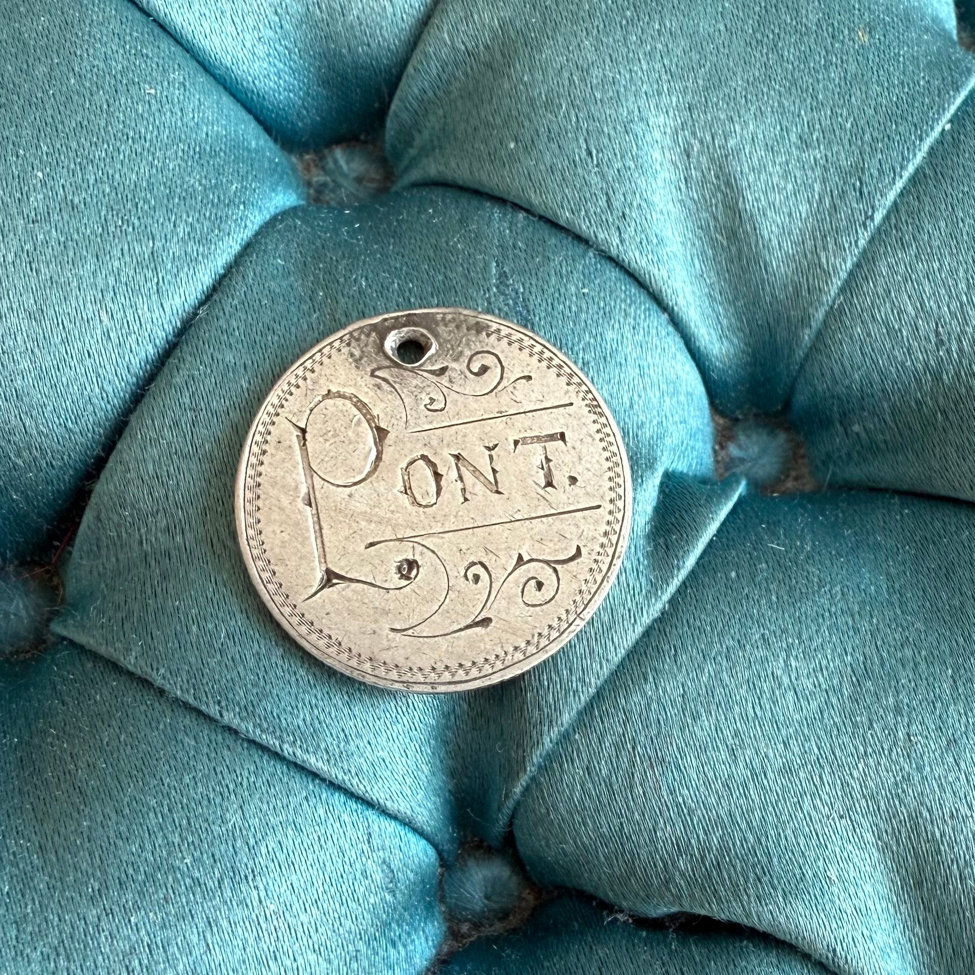 Victorian Pont Love Love Token