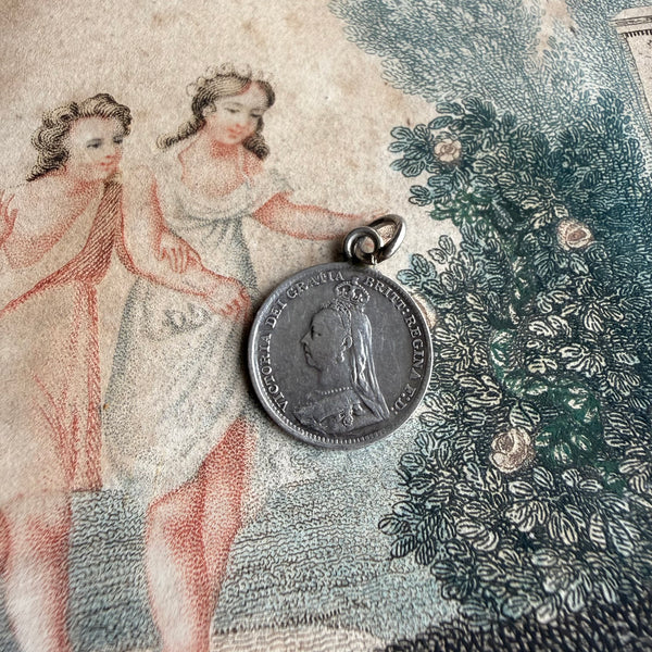 Victorian AC Love Token Charm
